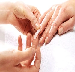 Gel Nail Extension salon in Dubai
